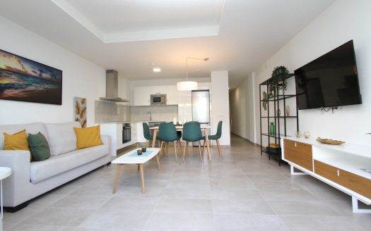 Bright apartment with private garden in Sydenbygg IV