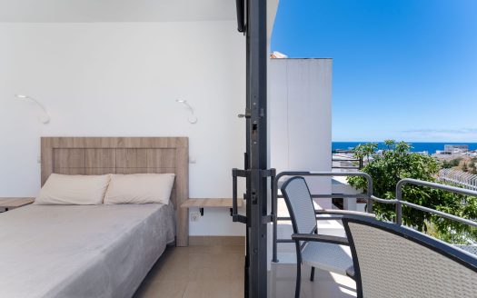 Semi-Detached Duplex — 3-Bedroom Corner Home with Terrace and Sea Views (74 m²) for Sale in Arguineguín